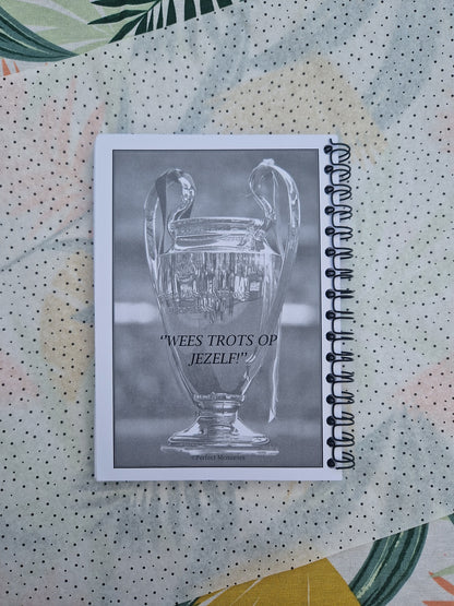 Voetbalboek | Voetbal invulboek | Scores bijhouden | Voetballiefhebbers | Zwart-wit | A5 formaat